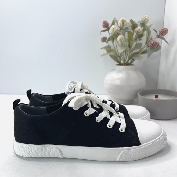 Vionic Upside Lace Up Canvas Sneaker Black/White Shoes Women's 11 Tried On - Picture 1 of 10
